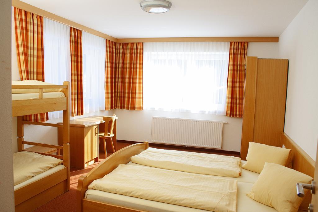 Jugendhotel Aicher Wagrain Rom bilde